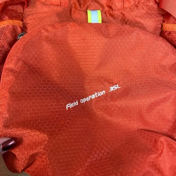 Neekfox 35L hiking travel backpack - Picture 2 of 11